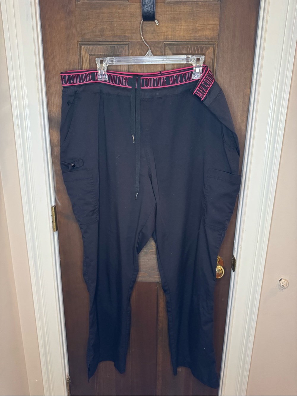 Med Couture Touch Yoga Scrub Pants Womens 2X Black Pink Elastic Waist Cargo
